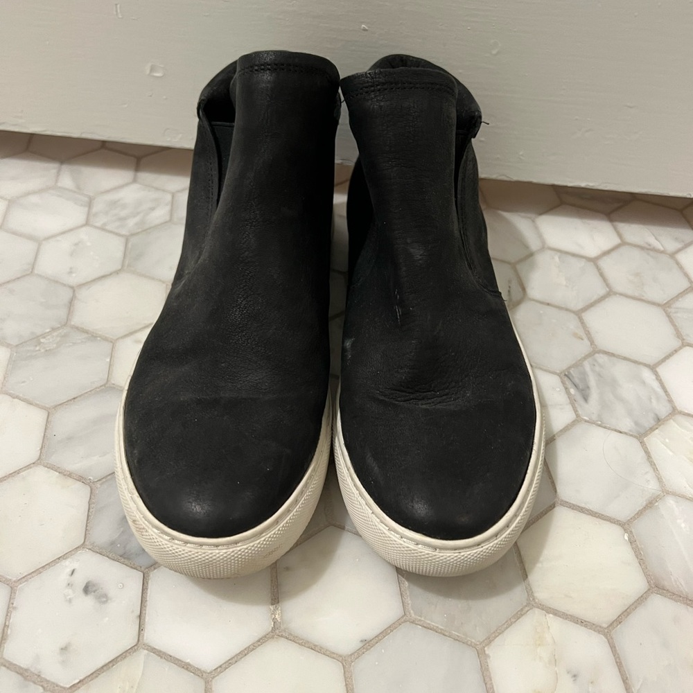Kenneth Cole Black Shoes